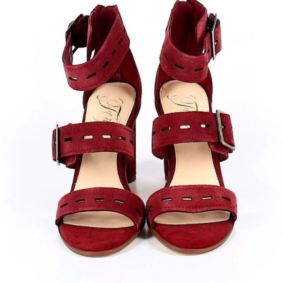 NEW Frye sandals, size 8 - Picture 1 of 3
